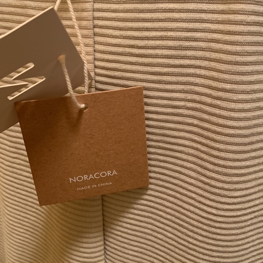 NORACORA Beige Ribbed Knit Batwing Sweater Lace Sleeve Detail Deep Cuff Boatneck - Picture 11 of 15